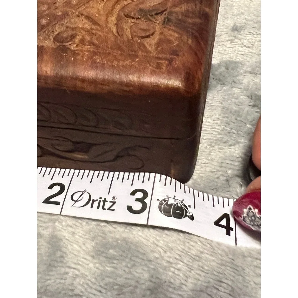 Vintage Carved Wooden Trinket Box Jewelry Keepsake Storage Hinged Lid Decorative